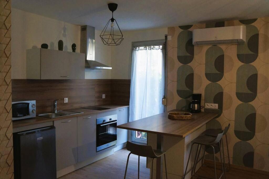 Studio Climatise Et Spacieux Situe Pres Des Parcs Vichy Buitenkant foto