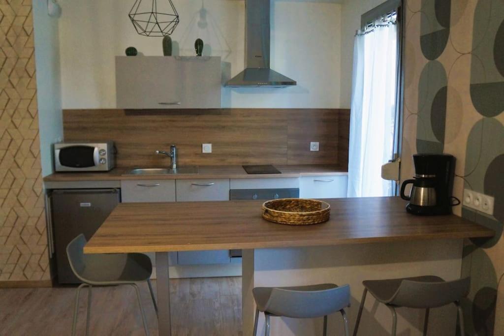 Studio Climatise Et Spacieux Situe Pres Des Parcs Vichy Buitenkant foto